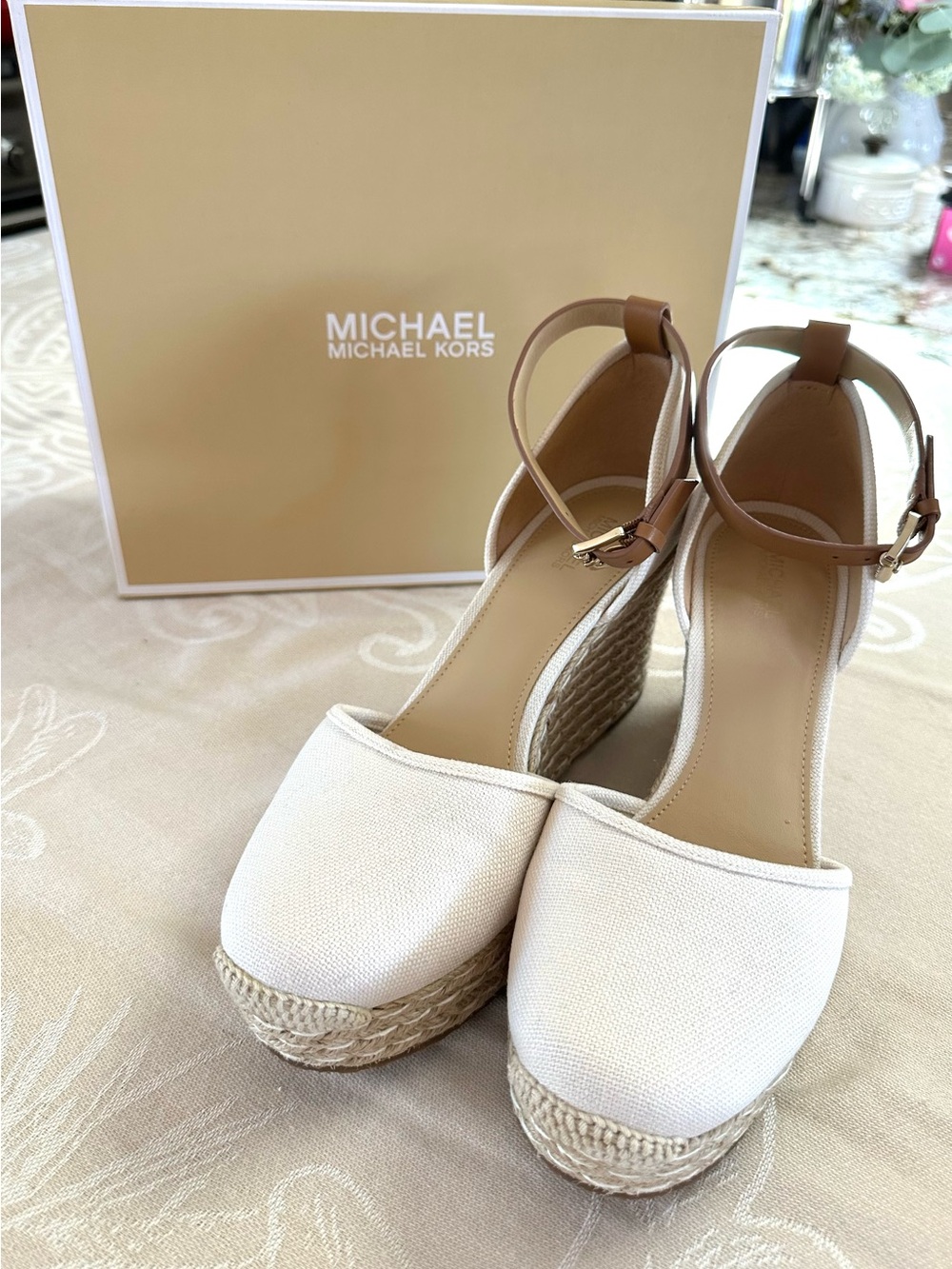 Michael Kors Kendrick Wedge Espadrilles Light Cream Size 9 NWT